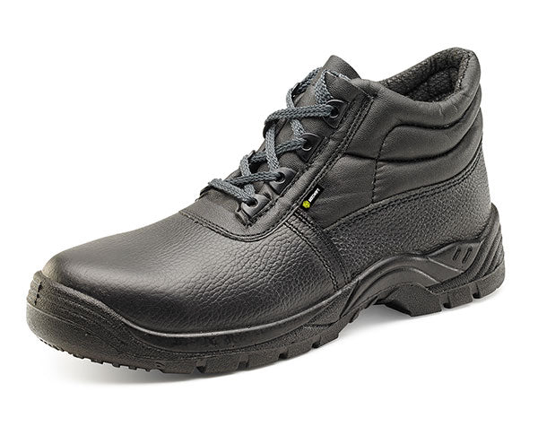 Beeswift Non Metallic Chukka Boot. (Pair)