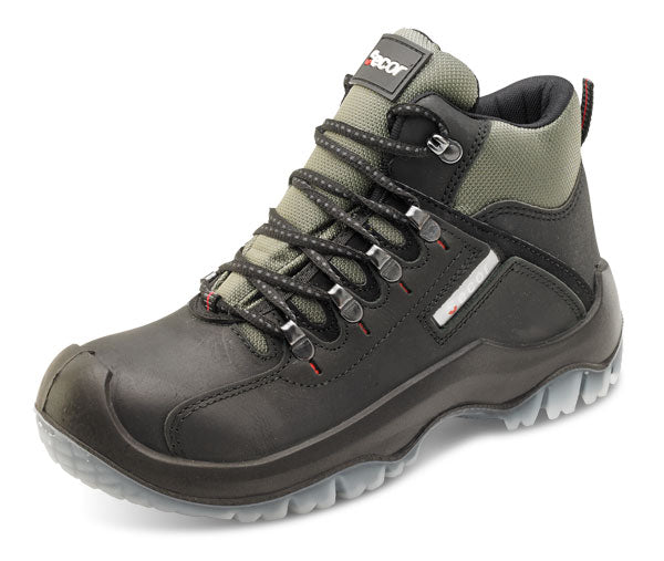 Beeswift Traxion Boot. (Pair)