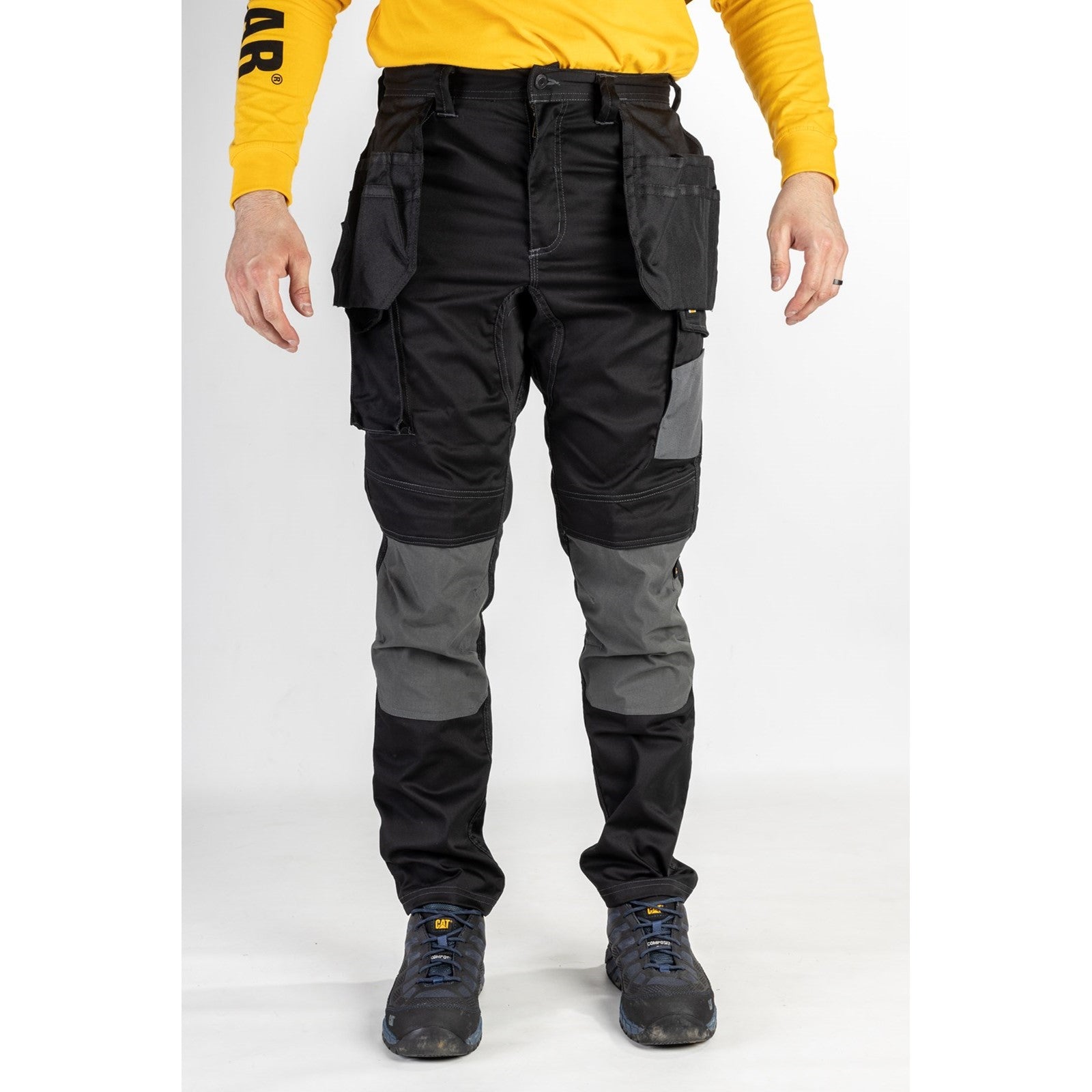 Essentials Stretch Knee Pocket - BLACK-DARK SHADOW